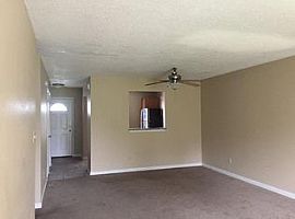 2110 Historic Oaks Blvd, Indianapolis, in 46214 3 Beds 2 Baths  in Indianapolis, IN (Photo 4 of 10)