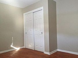 10221 Baribeau Ln, Indianapolis, in 46229 3 Beds 1 Bath 1,250 S in Indianapolis, IN (Photo 4 of 7)