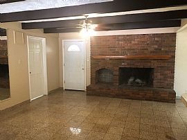 Awesome Cul De Sac Home on a Quiet Street Ready For Rent in Phoenix, AZ (Photo 12 of 12)