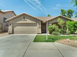 4722 N 92nd Ln Phoenix, Az in Phoenix, AZ (Photo 4 of 6)