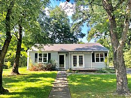 1212 Regal Ave, Birmingham, Al 35213 in Birmingham, AL