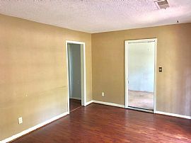 1212 Regal Ave, Birmingham, Al 35213 in Birmingham, AL (Photo 4 of 7)