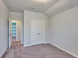 Like New 2500+ Sq Ft in Waxahachie, TX (Photo 7 of 11)