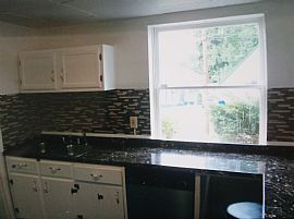 Beautiful South Side Victorian Home in Huntington, WV (Photo 11 of 12)