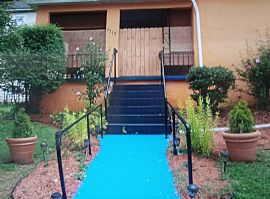 Beautiful South Side Victorian Home in Huntington, WV (Photo 3 of 12)