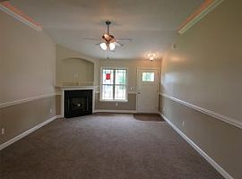 107 Highland Springs Loop Rent 650 Deposit 650 Total 1300 in Inman, SC (Photo 5 of 12)