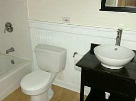 2 Beds 2 Baths For Rent in Evanston, IL (Photo 5 of 12)