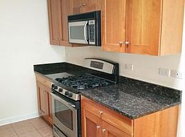 2 Beds 2 Baths For Rent in Evanston, IL (Photo 8 of 12)