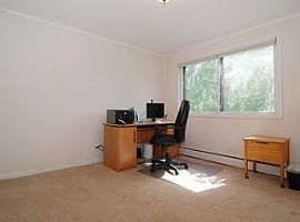 3 Beds 2 Baths For Rent in Evanston, IL (Photo 5 of 6)