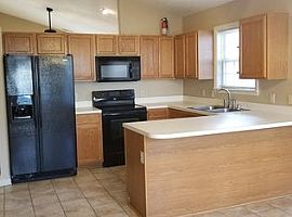  880 Gerardi Rd, Lexington, Ky 40509 3 Beds 2 Baths 1,306 Sqft in Lexington, KY (Photo 4 of 4)