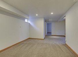 2104 Bush Ave E, Saint Paul, Mn 55119 3 Beds 2 Baths 1,647 Sqft in Saint Paul, MN (Photo 6 of 7)