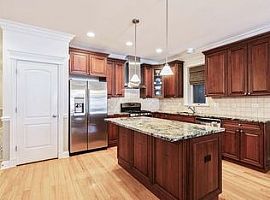 3 Beds 3 Baths For Rent in Chicago, IL (Photo 2 of 12)