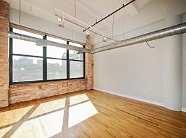 1 Bed 1 Bath For Rent in Chicago, IL (Photo 4 of 8)