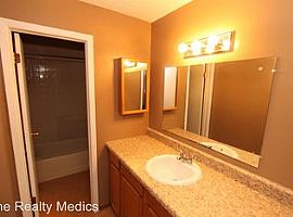 Beautiful Home For Rent in Orlando, FL (Photo 2 of 11)