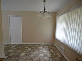 8373 157th St W, Apple Valley, Mn 55124 3 Beds 1 Bath 2,000 Sqf in Apple Valley, MN (Photo 2 of 4)