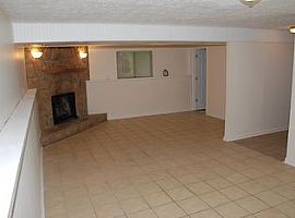 720 Terry Dr, Winchester, Rent 550 Deposit 550 Total 1100 in Winchester, KY (Photo 2 of 10)