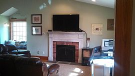 800 Evergreen Ave, Hamden, Ct 06518 in Hamden, CT (Photo 3 of 7)