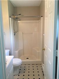 970 Poquonock Ave, Windsor, Ct 06095 in Windsor, CT (Photo 5 of 7)