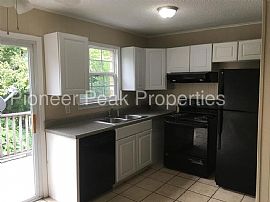 107 Goodson Ave, Chattanooga in Chattanooga, TN (Photo 4 of 10)