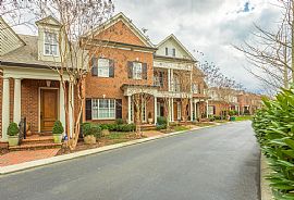 544 Whitehall Rd, Chattanooga in Chattanooga, TN