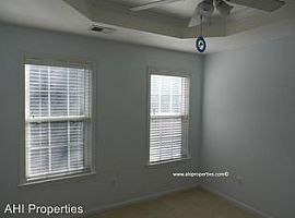 114 Hayesbury Ct, Pelham, Al 35124 in Pelham, AL (Photo 10 of 11)