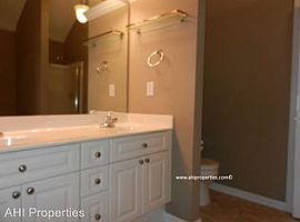 114 Hayesbury Ct, Pelham, Al 35124 in Pelham, AL (Photo 8 of 11)