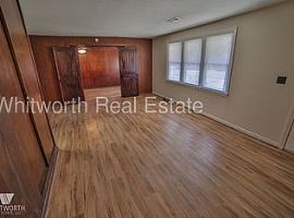 835 Clinton Dr, Tuscaloosa, Al 35401 in Tuscaloosa, AL (Photo 4 of 12)