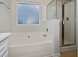 3417 Hunting Wood Ct, Gastonia Rent 650 Deposit 650 Total 1300 in Gastonia, NC (Photo 5 of 8)