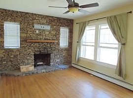 126 Flanders Ave, Henders Rent 650 Deposit 650 Total 1300 in Hendersonville, NC (Photo 9 of 9)