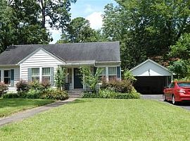 1307 N Thompson St, Conro Rent 700 Deposit 700 Total 1400 in Conroe, TX (Photo 2 of 8)