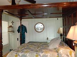 1307 N Thompson St, Conro Rent 700 Deposit 700 Total 1400 in Conroe, TX (Photo 8 of 8)