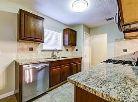3207 Dawnwood Dr, Spring, Rent 750 Deposit 750 Total 1500 in Spring, TX (Photo 3 of 9)
