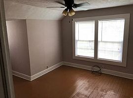 2025 Us Highway 31 N,Deatsville, Al 36022 in Deatsville, AL (Photo 8 of 12)