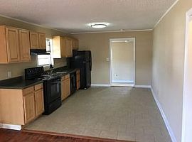 4101 Newson Rd Sw,Huntsville, Al 35805 in Huntsville, AL (Photo 4 of 9)