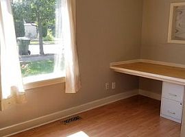 3 Beds 1 Bath in Spokane, WA (Photo 6 of 6)