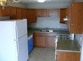 1131 Rader Run, Bloomington, Il in Bloomington, IL (Photo 4 of 8)