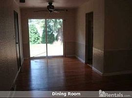 9010 W 101st St, Overland Park, Ks 66212 3 Beds 1 Bath 950 Sqft in Overland Park, KS (Photo 2 of 9)