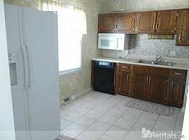 9010 W 101st St, Overland Park, Ks 66212 3 Beds 1 Bath 950 Sqft in Overland Park, KS (Photo 9 of 9)