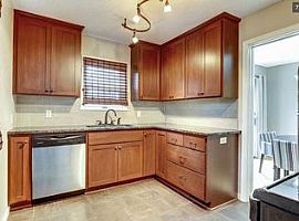 5550 Shoreview Ave, Minneapolis, Mn 55417 3 Beds 2 Baths 1,780  in Minneapolis, MN (Photo 10 of 11)