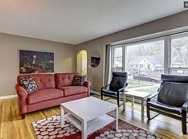 5550 Shoreview Ave, Minneapolis, Mn 55417 3 Beds 2 Baths 1,780  in Minneapolis, MN (Photo 4 of 11)