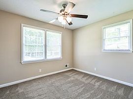 2208 Tuxedo Rd, Columbia, Rent 650 Deposit 650 Total 1300 in Columbia, SC (Photo 6 of 10)