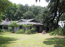 5 Bedrooms Near 230 Distant Island Dr, in Beaufort, SC