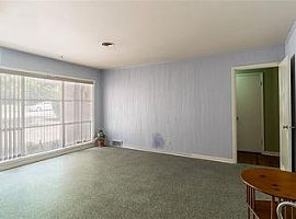 2119 Glenwood Ln, Denton, Tx 76209 3 Beds 2 Baths 1,329 Sqft in Denton, TX (Photo 2 of 12)