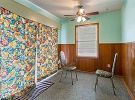 2119 Glenwood Ln, Denton, Tx 76209 3 Beds 2 Baths 1,329 Sqft in Denton, TX (Photo 5 of 12)