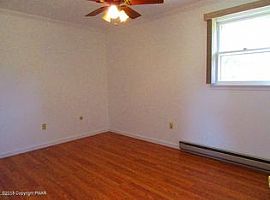 3 Beds 2 Baths in Brodheadsville, PA (Photo 7 of 8)