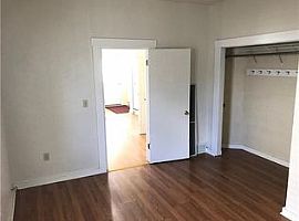 2 Beds 1 Bath in Zelienople, PA (Photo 5 of 7)