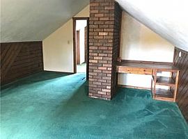 2 Beds 1 Bath in Zelienople, PA (Photo 6 of 7)