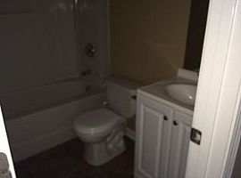 4 Beds 2 Baths in Covington, GA (Photo 5 of 6)