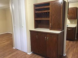 3 Beds 1 Bath in Montgomery, IL (Photo 5 of 6)