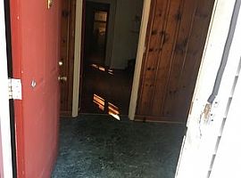  328 Oak St, Lexington, Ky 40508 2 Beds 1 Bath 768 Sqft in Lexington, KY (Photo 3 of 3)